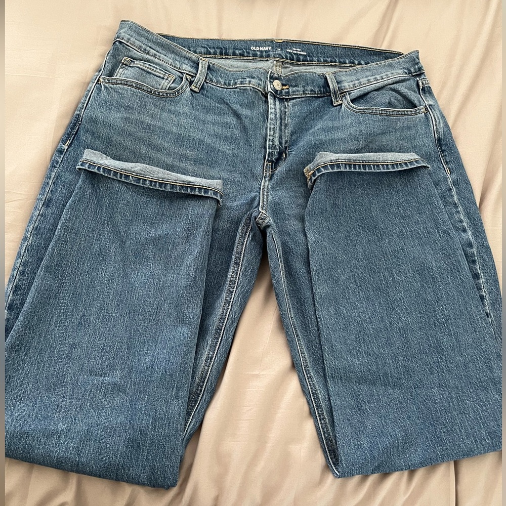 Old Navy Mid-Rise Boyfriend Jeans in Blue